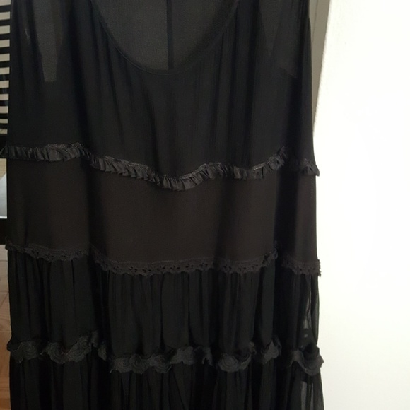 L.A.M.B. Trapese Tiered Tunic - Picture 3 of 9